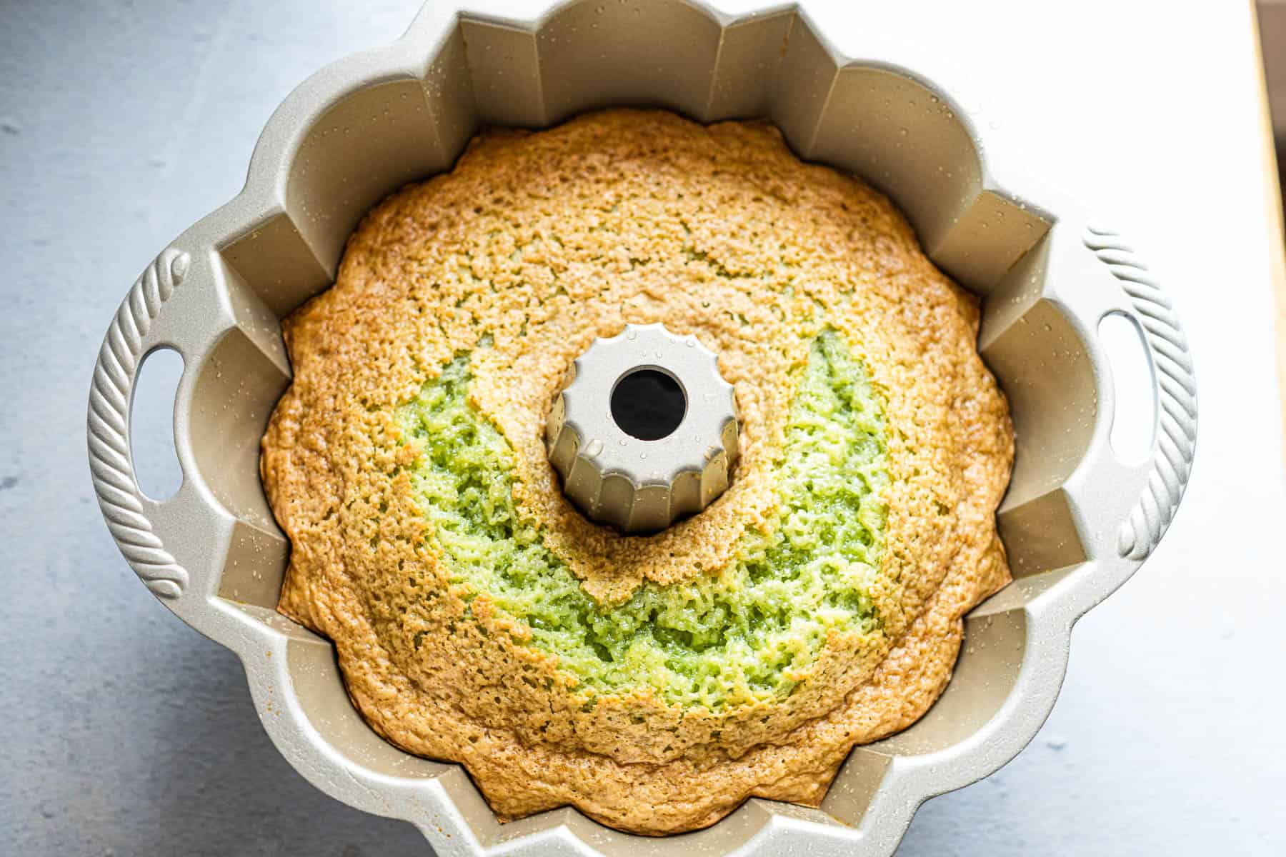 Honeycomb Cake in a Pan
